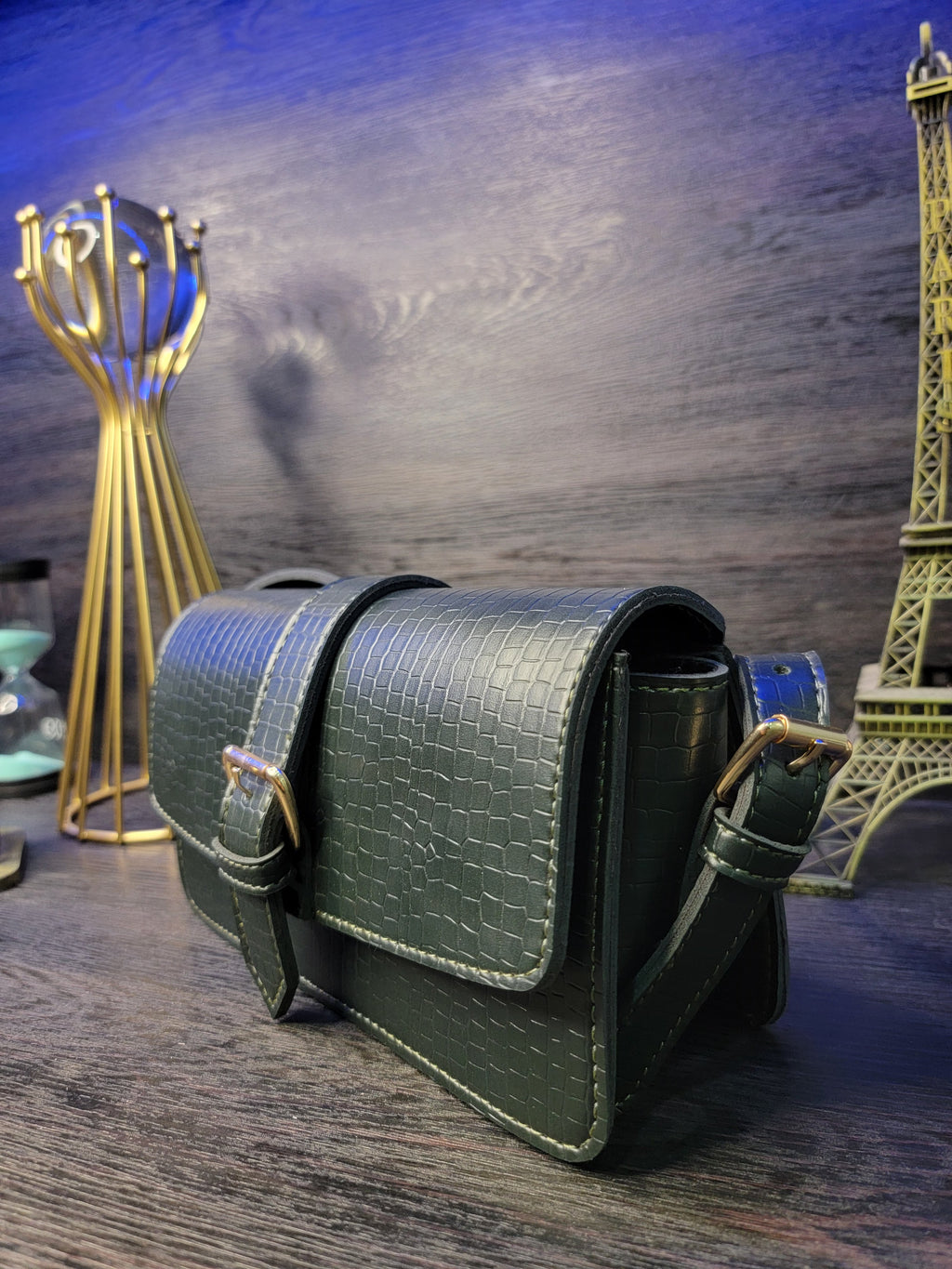 Croc-Textured Buckle Flap Sling Bag – Dark Green