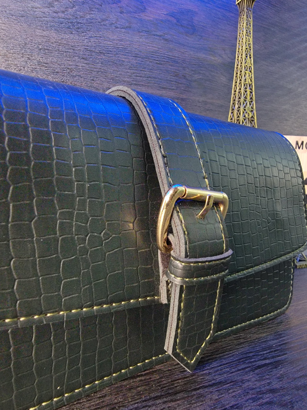 Croc-Textured Buckle Flap Sling Bag – Dark Green