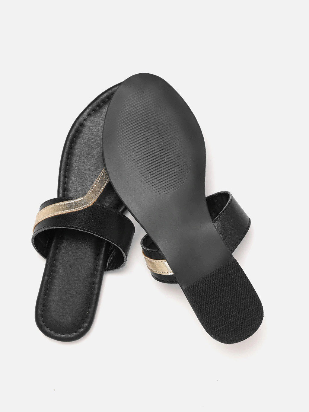 WOMEN  STYLISH FLATS