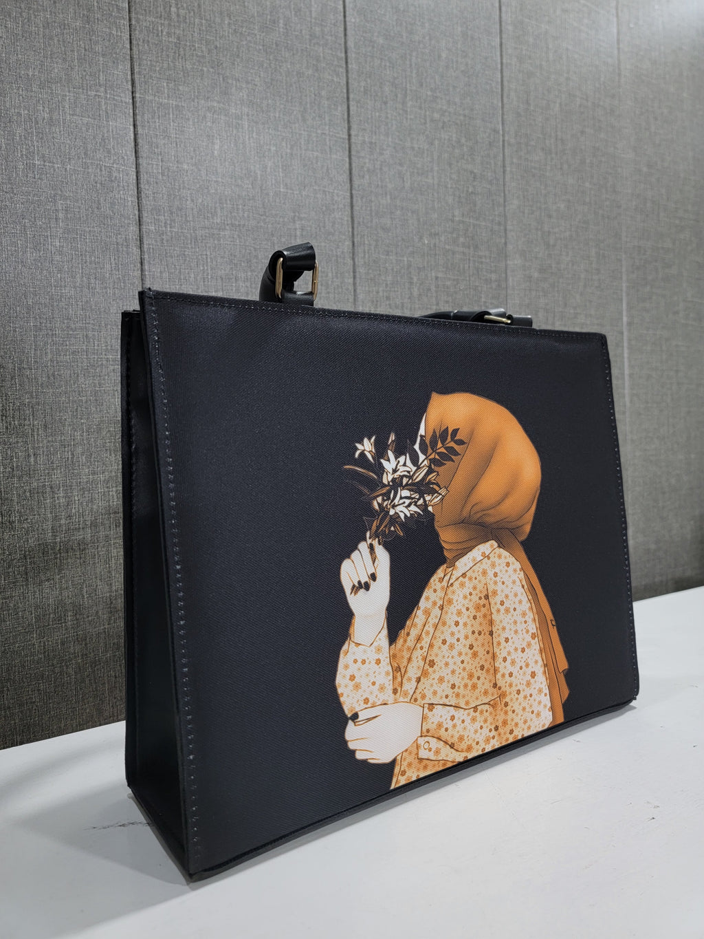 Hijabi Girl Art Tote Black
